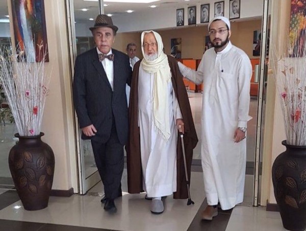 Ayatollah Sheikh Isa Qassim while leaving hospital