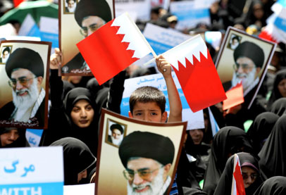 إيرانيون يتظاهرون دعما للبحرين     (ارشيف)